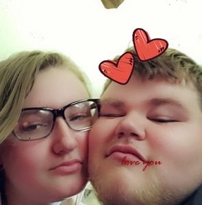 Meet your Posher, Laia